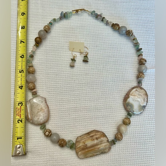 ⭐️HANDMADE Jewelry Set: Polished Natural Stone/Quartz Cabochon Necklace&Earrings - Picture 3 of 4